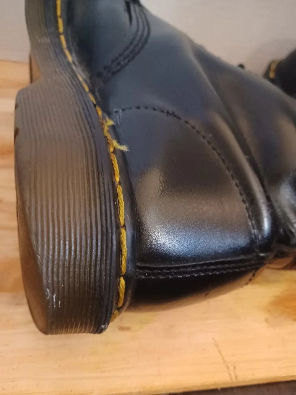 rare DR MARTENS 1919**Made in England**Black Steel Toe 10 Eyelet Boot UK7 US 8
